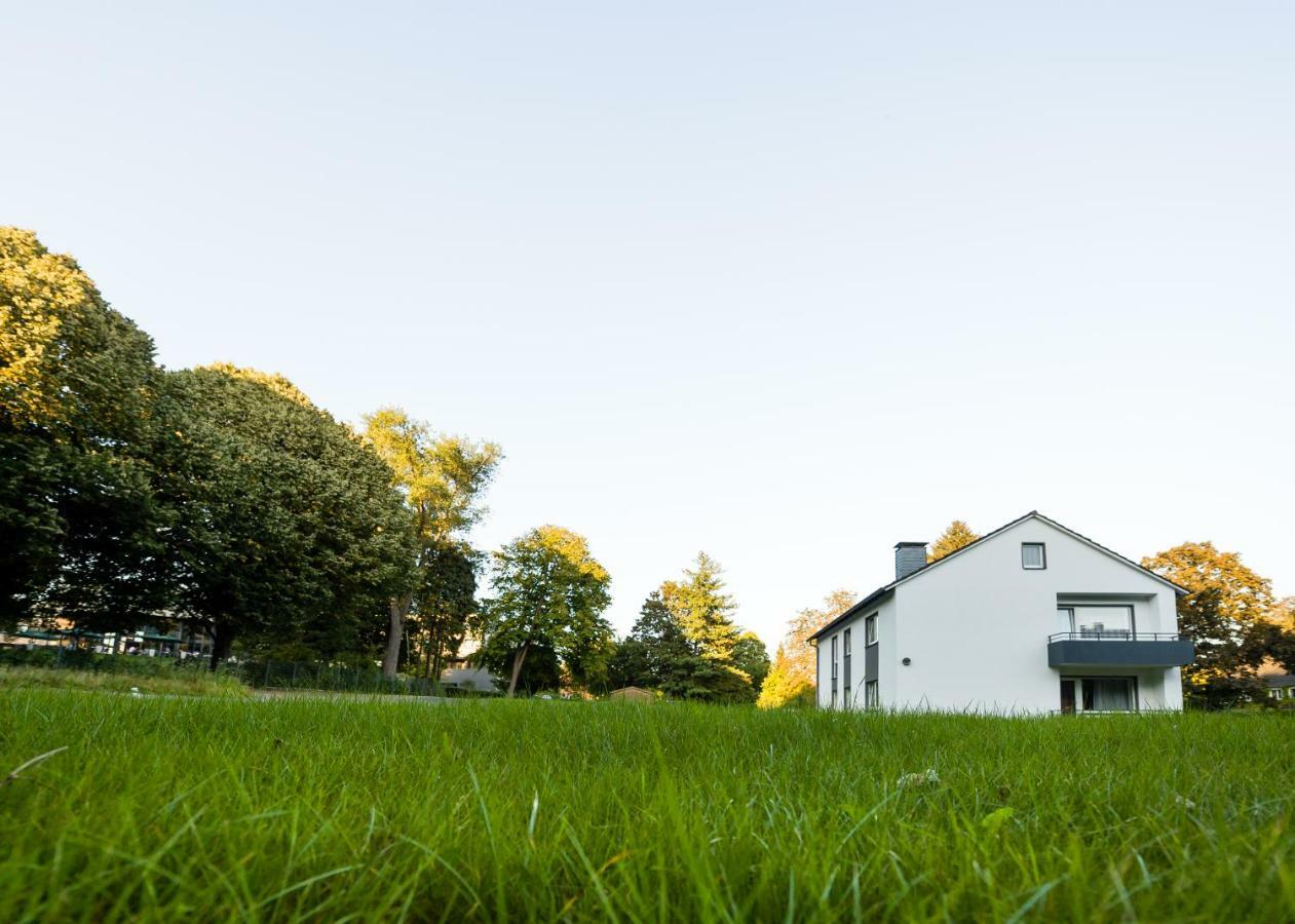 Haus am Park - Ihr Gästehaus in Velbert Exterior foto